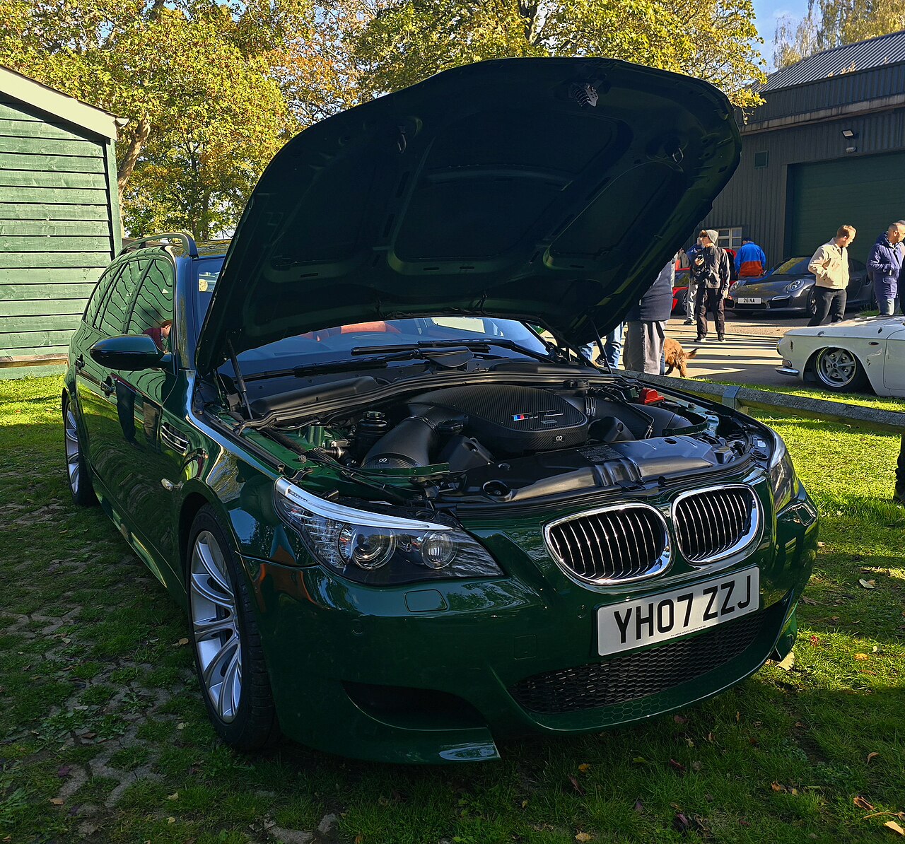 File:2007 BMW M5 Touring BSO25.jpg
